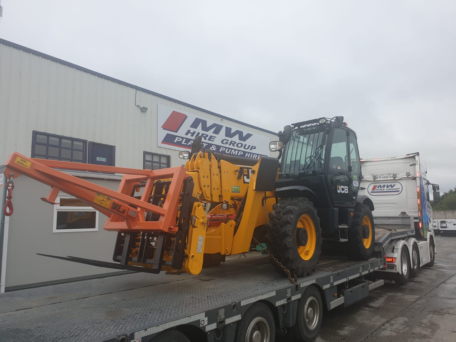Another ex Rental 17 meter JCB teleporter and new Jib...SOLD...on it's way to site